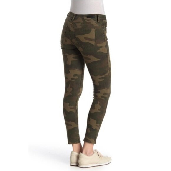 NWT BlankNYC  The Reade Crop Camouflage Skinny Jean - Picture 3 of 13